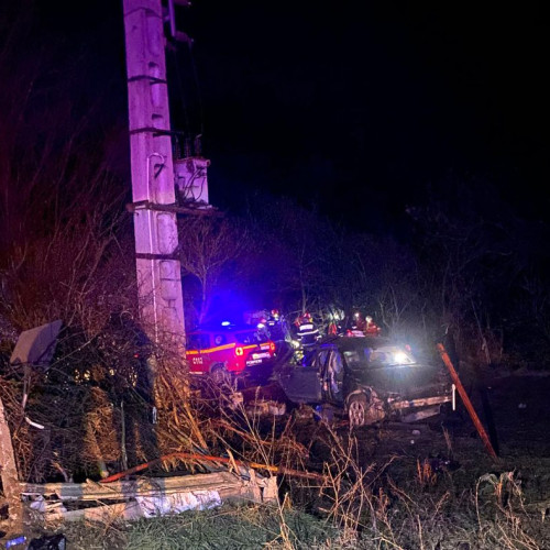 Accident grav pe DN 1: Un tânăr a decedat și alți doi au fost răniți