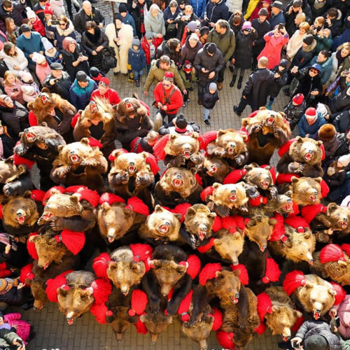 Festivalul Internațional "Datini și Obiceiuri de Iarnă pe Valea Jijiei 2024 aduce tradițiile la viață în Ungureni și Săveni