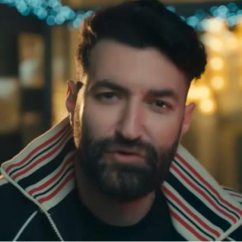 Smiley lansează o nouă melodie de Crăciun, &quot;Sare și Piper&quot;