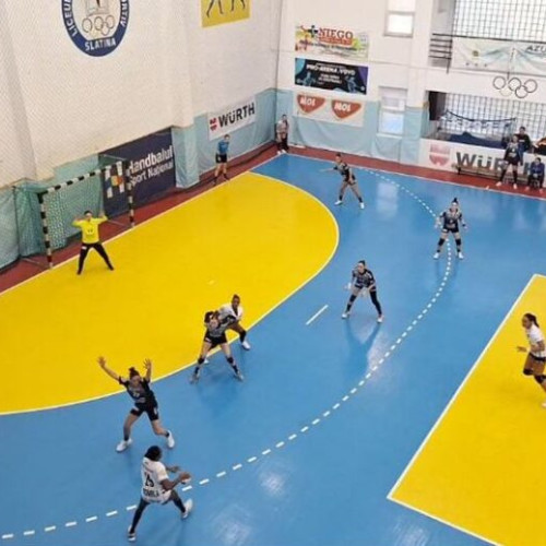 Echipa antrenată de Florentin Pera câștigă cu 32-22 și rămâne pe locul 3 în clasament