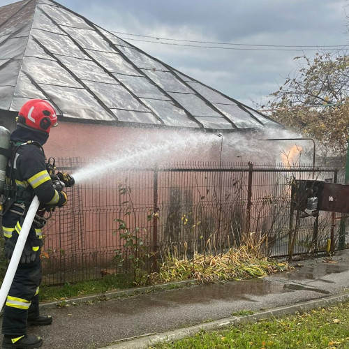 Trei locuințe din județul Botoșani au fost afectate de incendii provocate de funingine