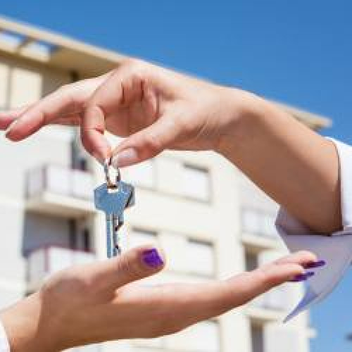 Românii, cei mai mulți proprietari de locuințe din Uniunea Europeană