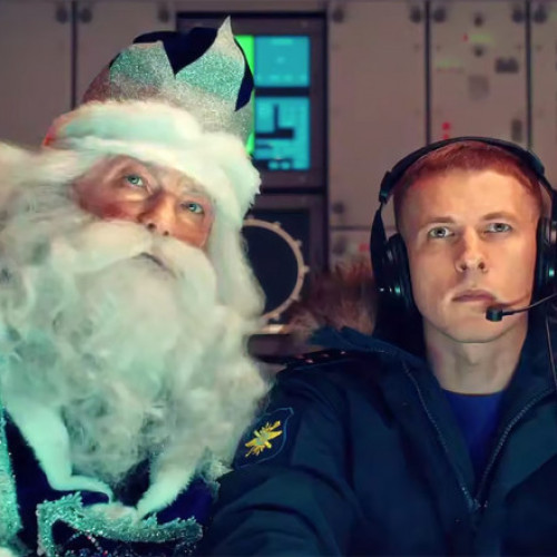 Mos Crăciun doborât pe cer în Moscova, un videoclip viral de propagandă rusă