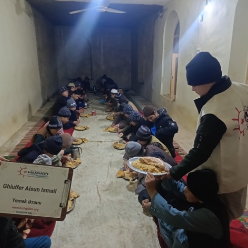 Ghiulfer-Aisun Ismail, avocata din Constanța, continuă să ajute copiii orfani din Afganistan și Africa