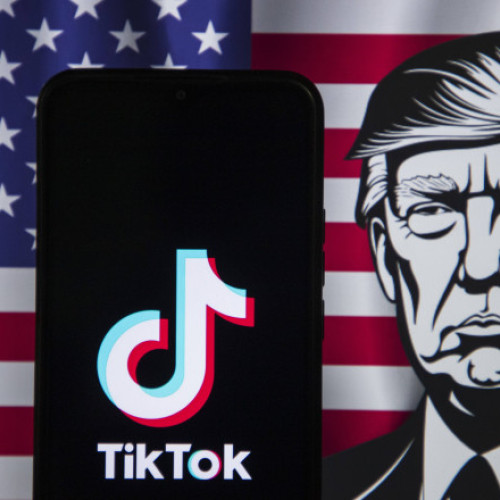 Donald Trump cere Curții Supreme să suspendă interzicerea TikTok în SUA