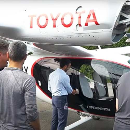 Toyota a realizat primul zbor cu "mașina electrică zburătoare" în Japonia