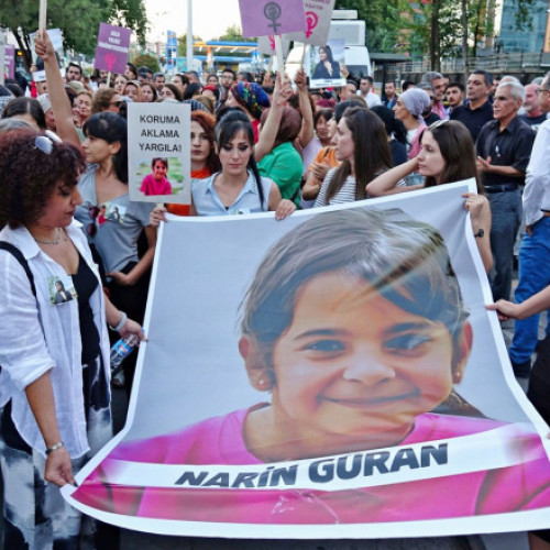 Tribunal turc condamnă la închisoare pe viață trei membri ai familiei unei fetițe de opt ani