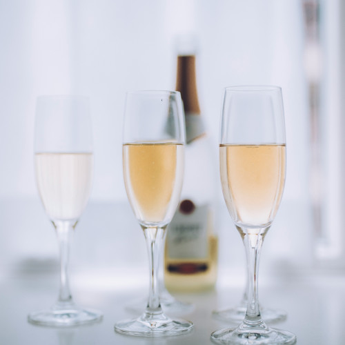 Cum să alegi paharele potrivite pentru deserturi la mesele festive