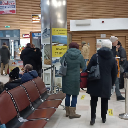 Bees Airlines renunță la zborurile comerciale regulate din ianuarie 2025