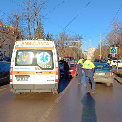 Accident rutier în Botoșani: un bătrân lovit pe trecerea de pietoni