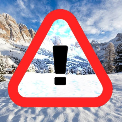 Risc semnificativ de avalanșe în Bucegi, atenție turiști!