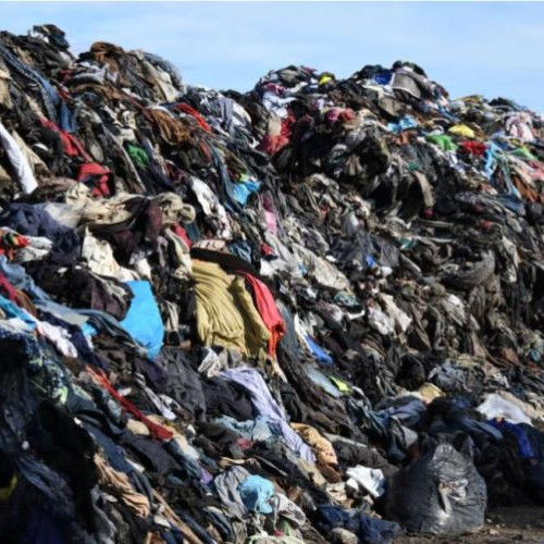 România va introduce un sistem de colectare separată a hainelor vechi de la 1 ianuarie 2025