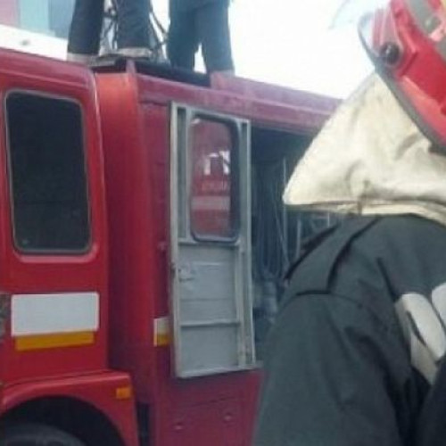 Incendiu în Darabani: Pompierii intervin rapid pentru a preveni extinderea flăcărilor