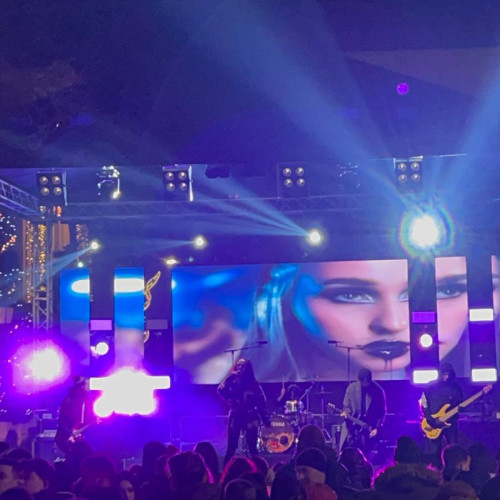 Revelion la Botoșani: Mii de oameni au petrecut în stradă