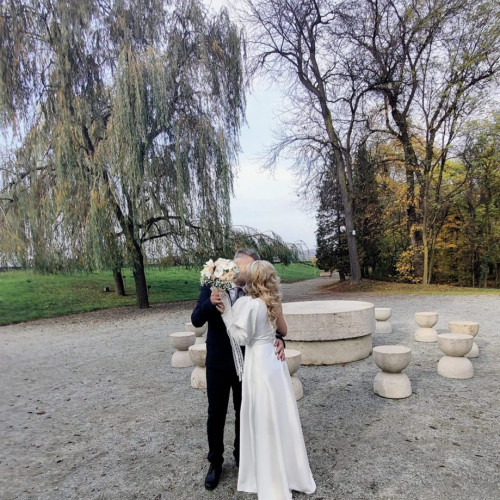 Divorț surpriză în showbiz-ul românesc: Ornela Pasăre se despărțește de soț