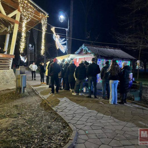 Botoșănenii au invadat fast-food-urile pentru vin fiert și gustări