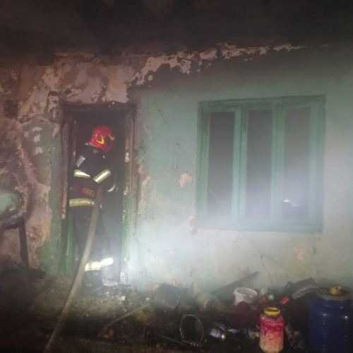 Tragedie în comuna gălățeană: o persoană a murit în urma unui incendiu