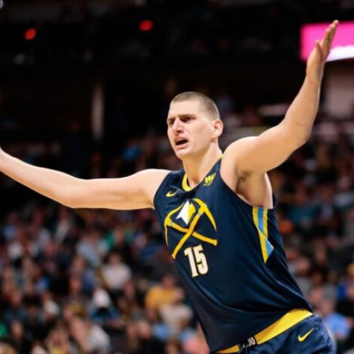 Nikola Jokic și Giannis Antetokounmpo în fruntea voturilor pentru All-Star Game
