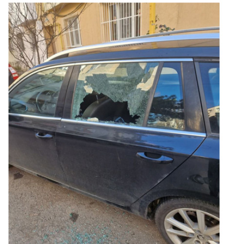 Mașină găsită spartă în Constanța