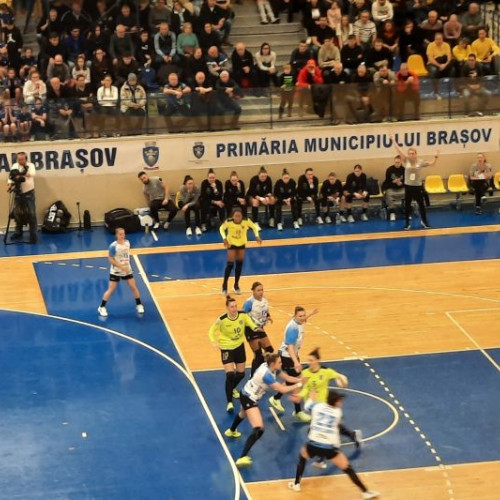 Corona Brașov suferă prima înfrângere acasă în fața CSM-ului