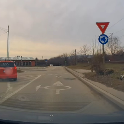Șofer din Cluj ignoră regulile de circulație și intră pe contrasens