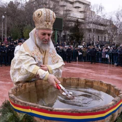 Sfintirea apei pe Faleza Dunării la Galați de Bobotează