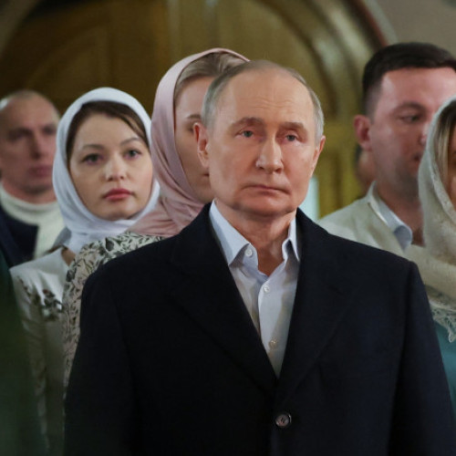 Putin a participat la slujba de Crăciun în Moscova alături de veterani