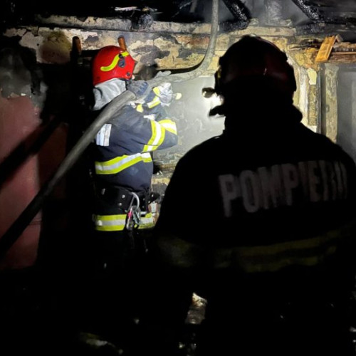 Incendiu devastator în Broscăuți: o anexă distrusă, dar fără victime