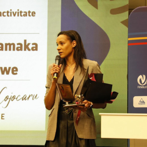 Nneka își încheie cariera sportivă după 23 de ani de volei de înaltă performanță