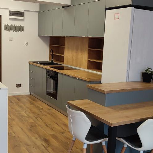 O tânără din Republica Moldova dezamăgită de oferta de apartamente în Cluj