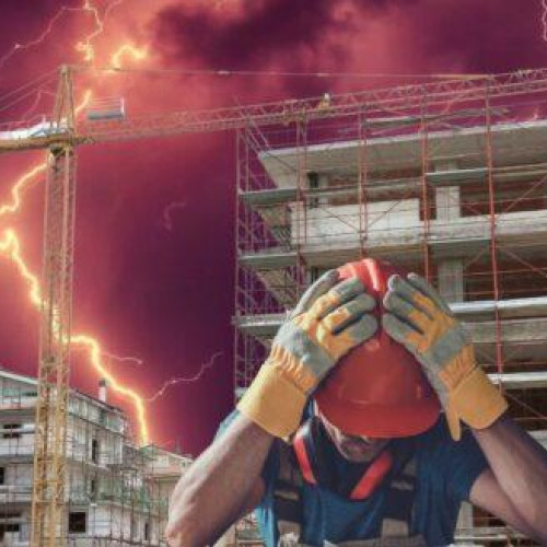 Riscuri majore pentru firmele din construcții și perspective negre pentru sector