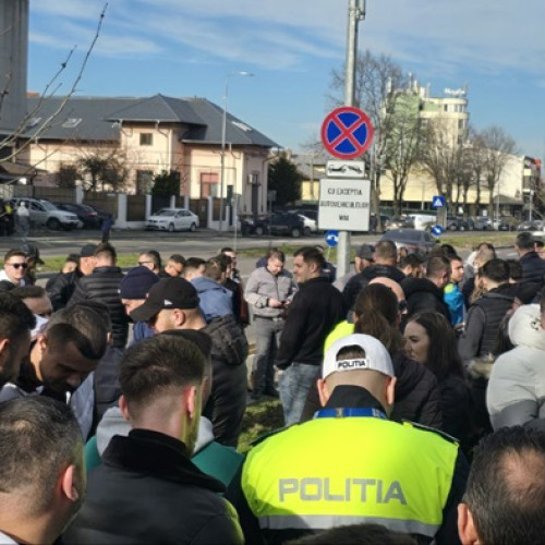 Protest al polițiștilor în fața IPJ Constanța