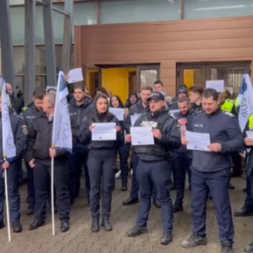 Protest al polițiștilor în întreaga țară
