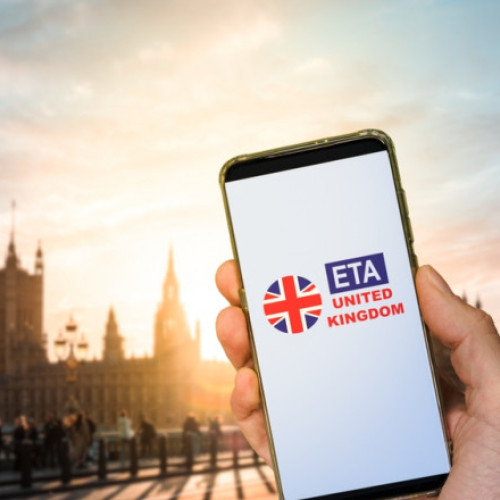 Românii și cetățenii europeni au nevoie de Autorizație Electronică de Călătorie pentru a intra în Marea Britanie