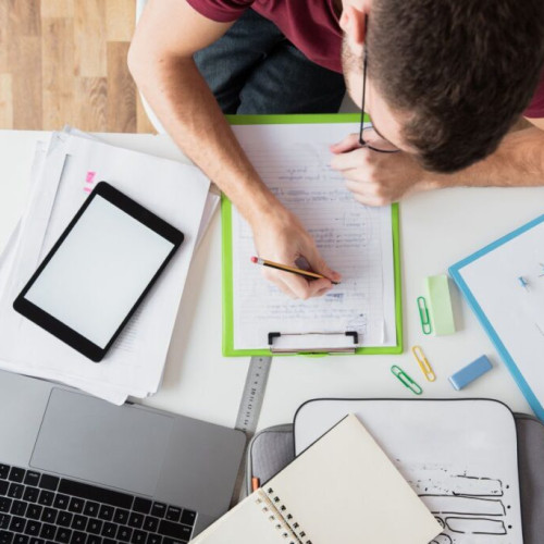 Studentii revin la facultate după vacanța de iarnă