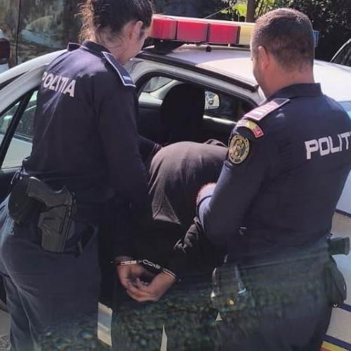 Trei persoane aduse în România de Poliția Română pentru executarea unor pedepse