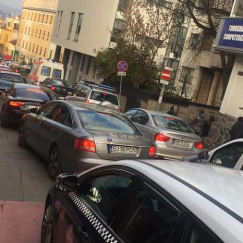 Elevii și studenții se întorc la școală, traficul din Cluj-Napoca revine la normal
