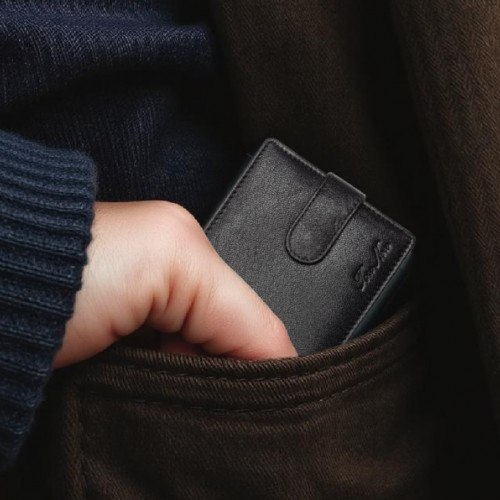 Explicația expresiei „a baga vastul în caraiman”