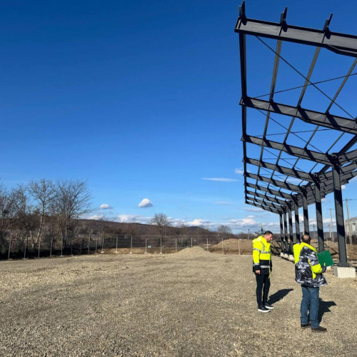 Primarul Gabriel Purcaru vizitează noul Centru de Aport Voluntar din Moreni