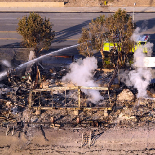 Incendiile devastatoare din California afectează casa lui Paris Hilton din Malibu
