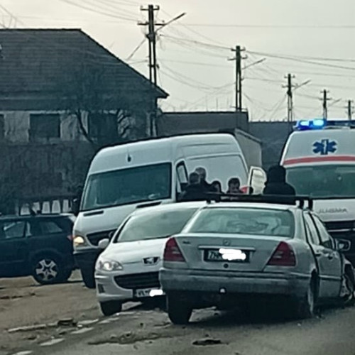 Accident pe DN 64: Două autoturisme colidate în Băbeni