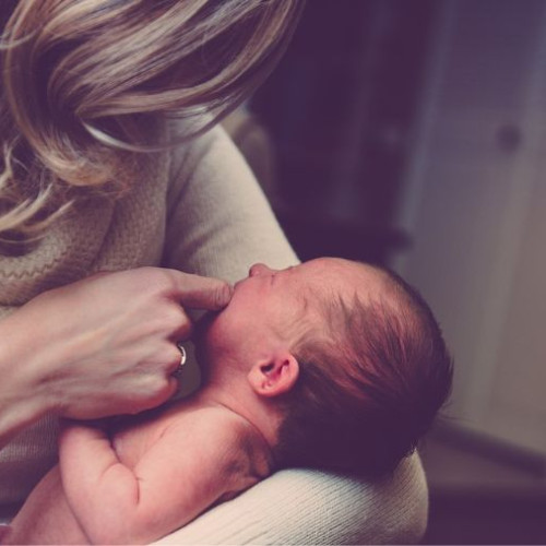 Povestea emoționantă a Anei Maria: de la abandon la fericire familială