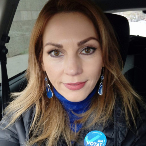 Noul consilier local de la Primăria Pitești, Natalia Dumitrache, a depus jurământul