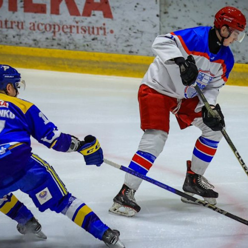 CSM Corona Brașov, învinsă de CSM Galați în Campionatul Național de hochei pe gheață