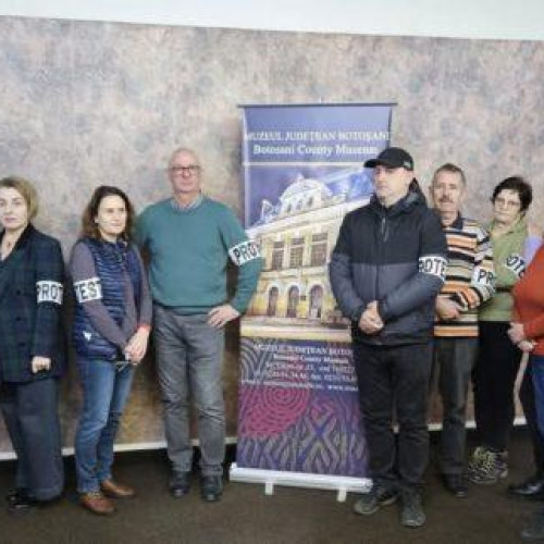 Protest al angajaților din cultura botoșăneană de Ziua Culturii Naționale