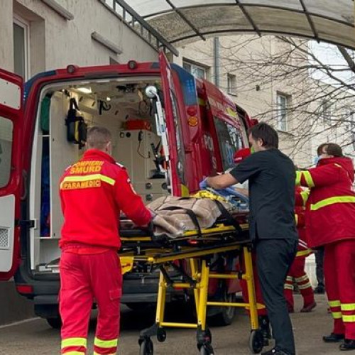 Incident grav: un copil internat din cauza neatentiei mamei sub influenta alcoolului