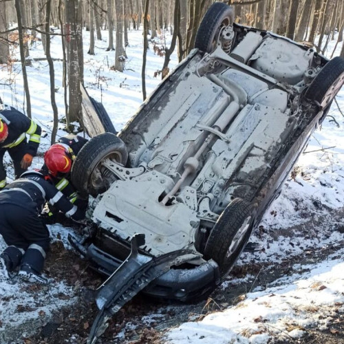 Accident rutier pe DN 29 A, în localitatea Vârfu Câmpului