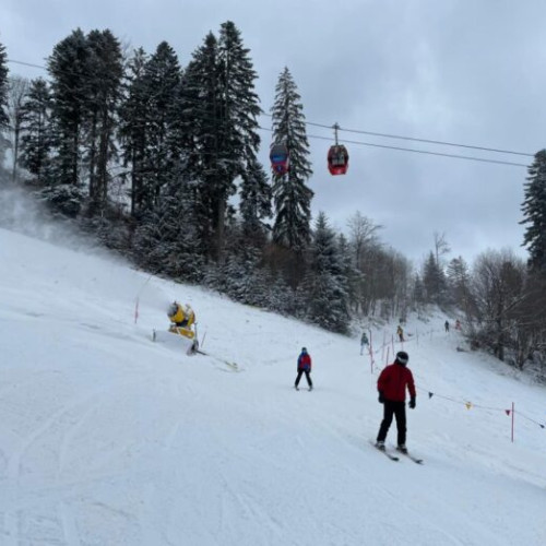 Primăria Brașov a deschis două pârtii în Poiana Brașov