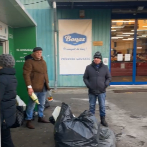 Clujenii pot contribui la protejarea mediului prin colectarea textililor uzate