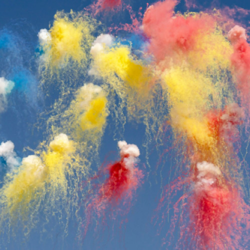 Artificii de zi la Cluj-Napoca, cu ocazia Zilei Unirii Principatelor Române